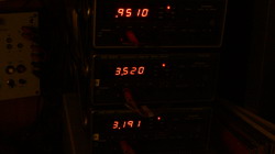 NF ein NF aus Stereoendstufe